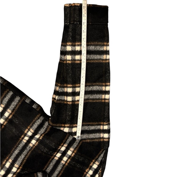 Halogen button down heavy weight mid length plaid coat with pockets. Brand new! - Picture 8 of 10